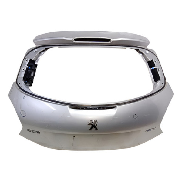 Tampa Traseira Peugeot 208 2013 2014 A 2020 (detalhe)
