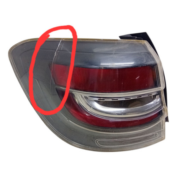 Lanterna Traseira Esquerda Sandero 2020/2023 Fume (detalhe) Esquerdo/motorista Vermelho
