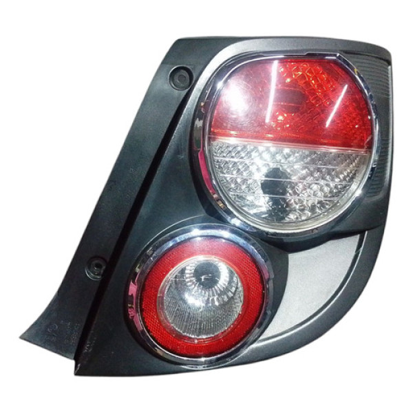 Lanterna Traseira Direita Sonic Hatch 2012 A 2014 Vermelho