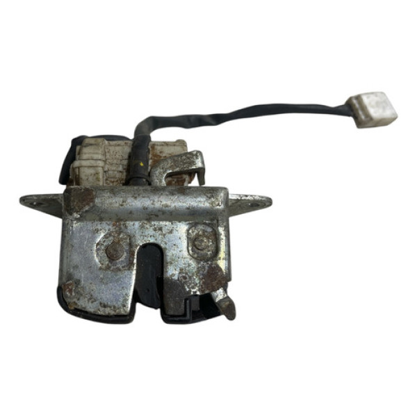 Fechadura Tampa Traseira Linea 2009 2010  A 2016