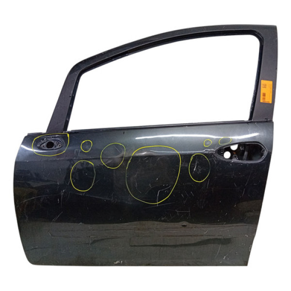 Porta Dianteira Esquerda Punto Linea 2008 A 2017 (detalhe) Dianteira Esquerda