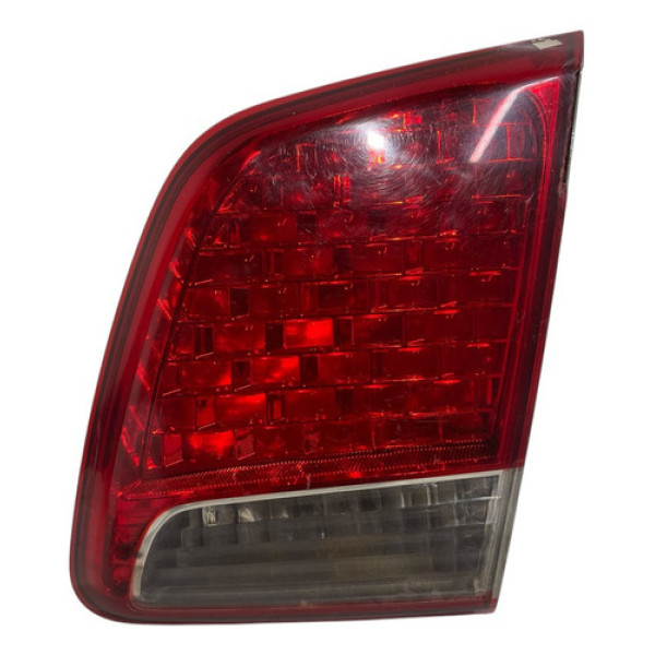 Lanterna Traseira Direita Sorento 2010/2013 (mala) Detalhe Direito/passageiro Vermelho